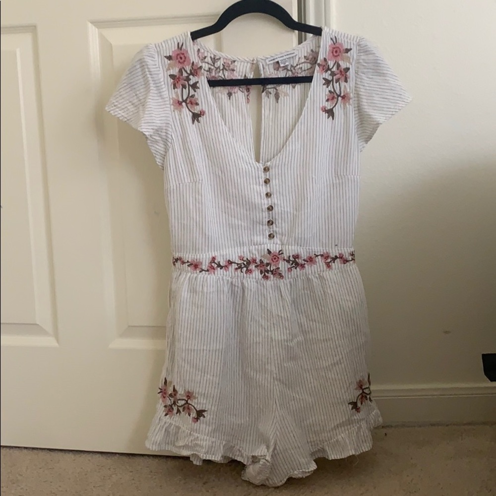 American Eagle White and Pink Romper